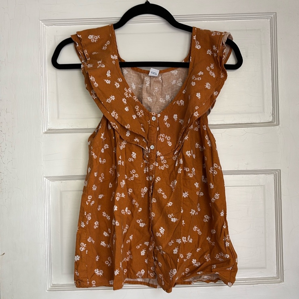 Flutter sleeve tank top
